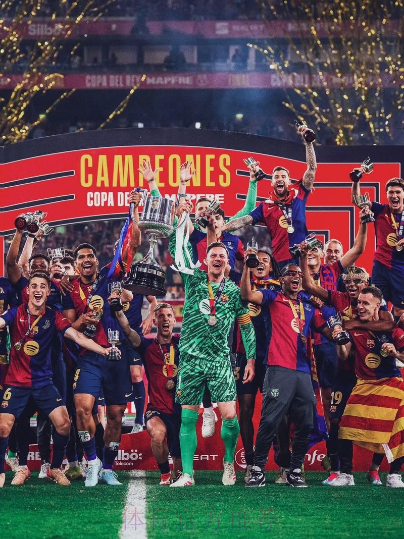 世体-巴萨状态爆棚 而皇马近两年历史交锋战绩占优